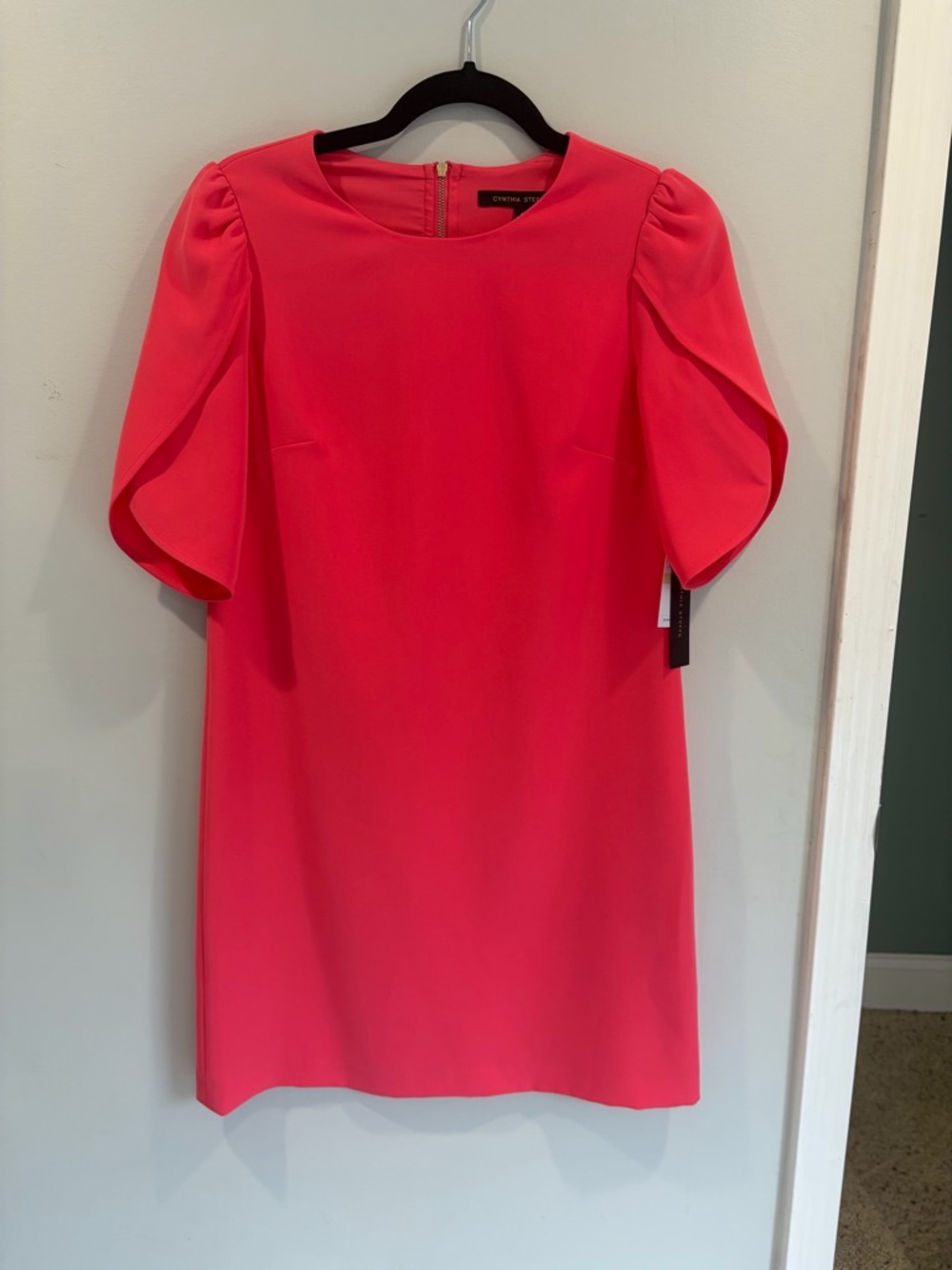 Cynthia Steffe Coral-Pink Puff Sleeve Mini Dress quiet luxury-NWT size 4